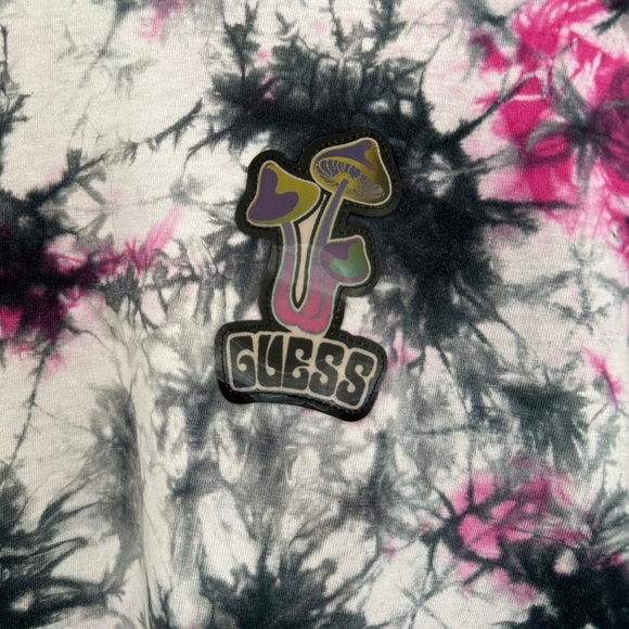 Men's - GUESS Black & Pink Tie-Dye Mushrooms T-Shirt - Size L - Picture 11 of 11